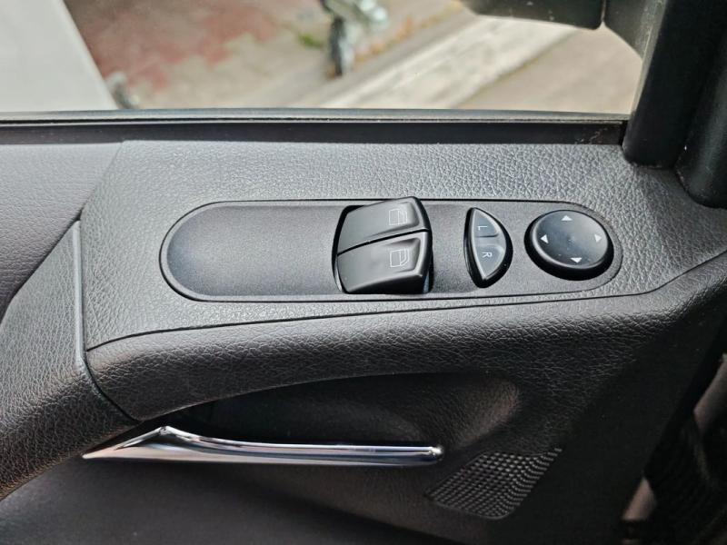 Car Thumb