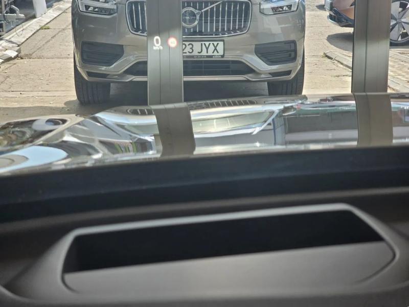 Car Thumb