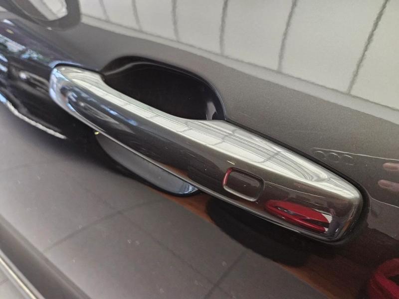 Car Thumb